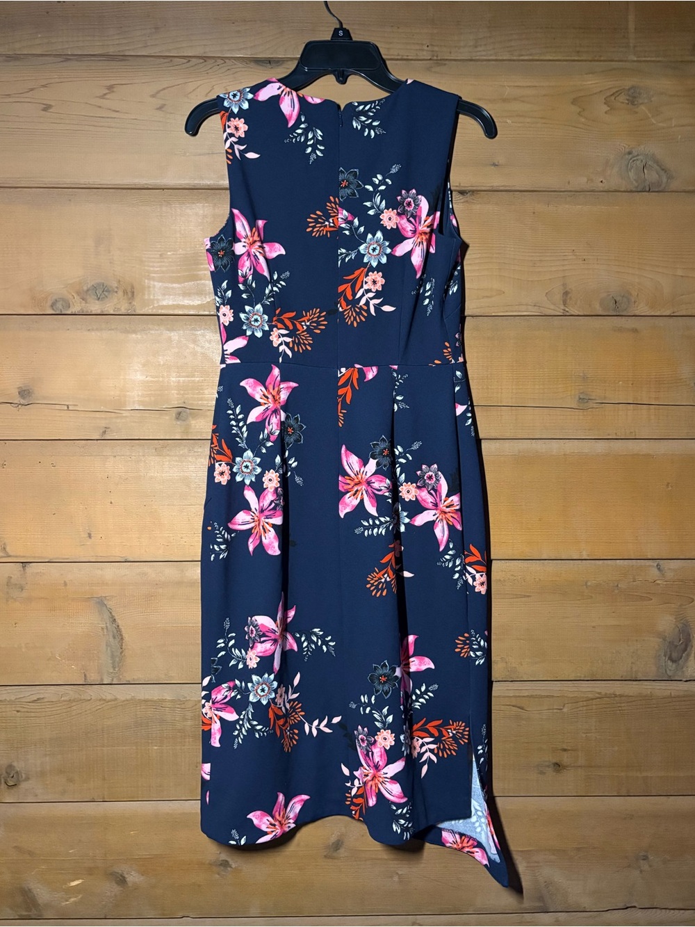 NWOT- Vince Camuto Navy Floral Sheath Dress- Size 6- Wedding Guest Dress 🌸 - Picture 4 of 9